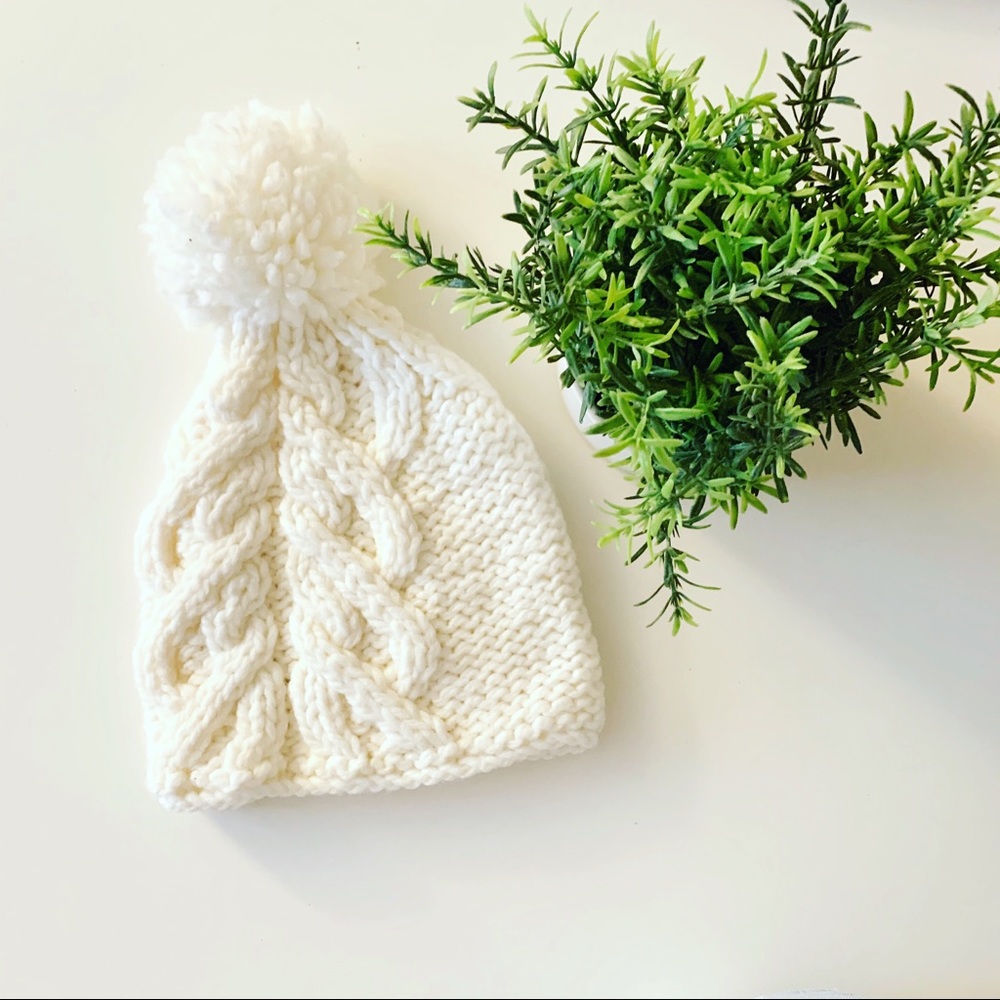 LOFT WHITE BEANIE